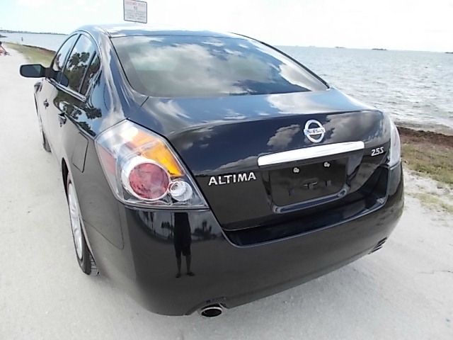 Nissan Altima 2009 photo 4