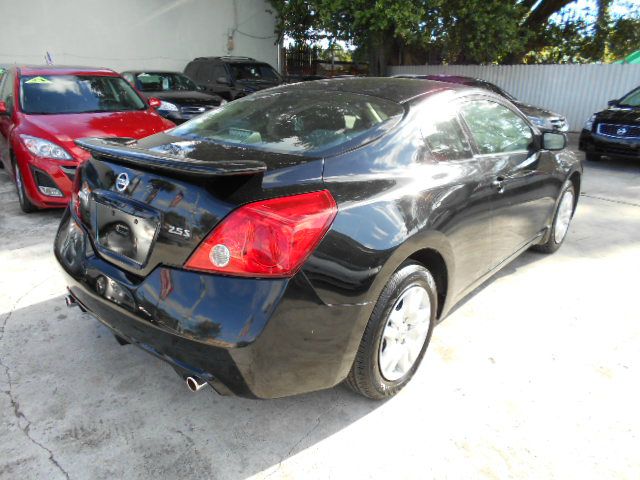 Nissan Altima 2009 photo 3