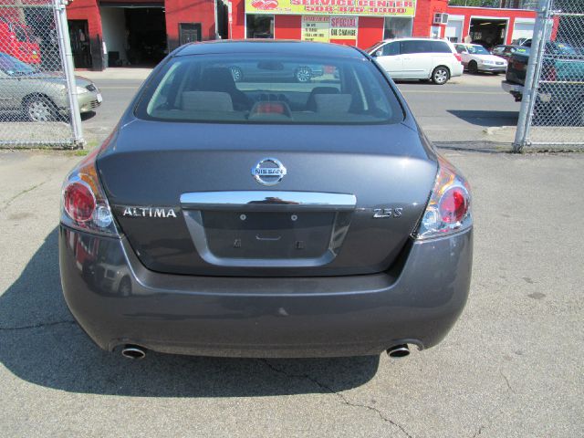 Nissan Altima 2009 photo 2