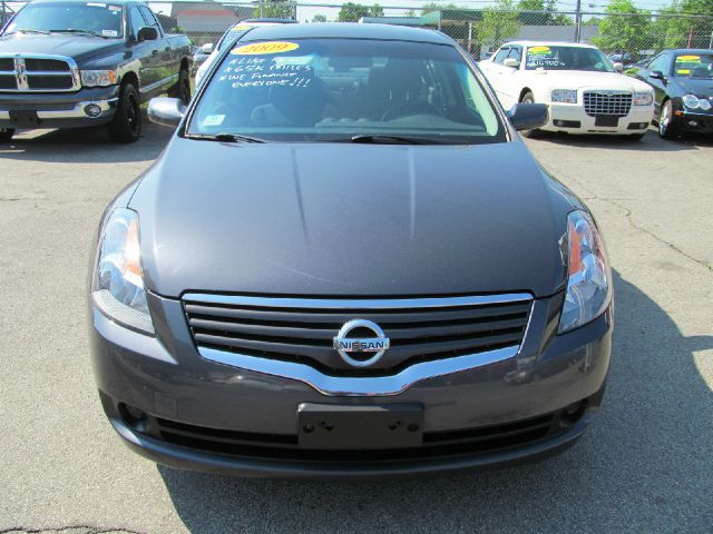 Nissan Altima 2009 photo 4