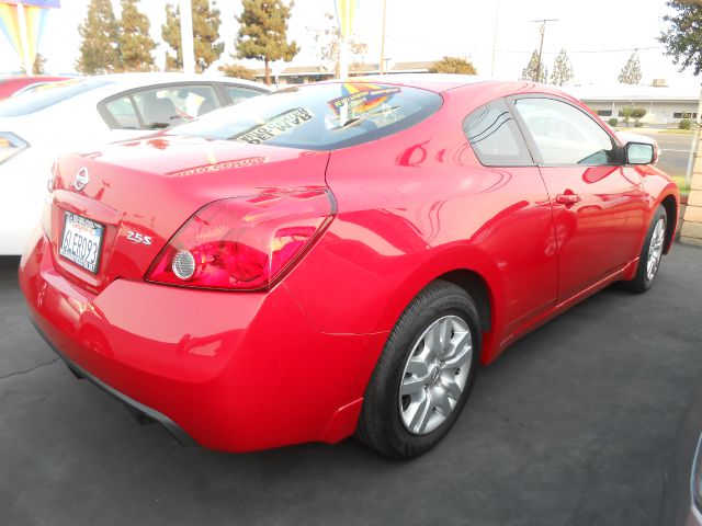 Nissan Altima 2009 photo 2