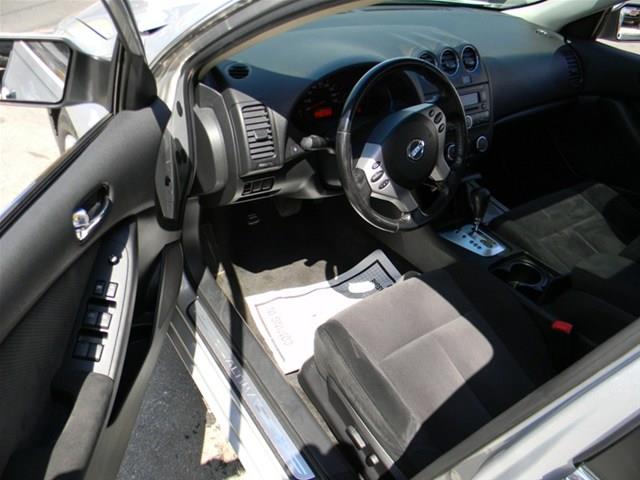 Nissan Altima 2009 photo 8