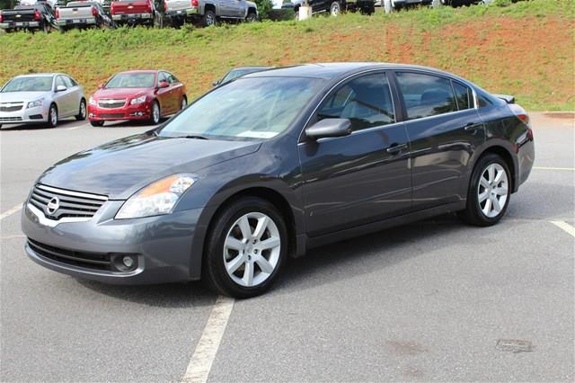 Nissan Altima 2009 photo 2