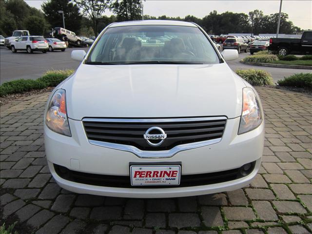 Nissan Altima 2009 photo 2