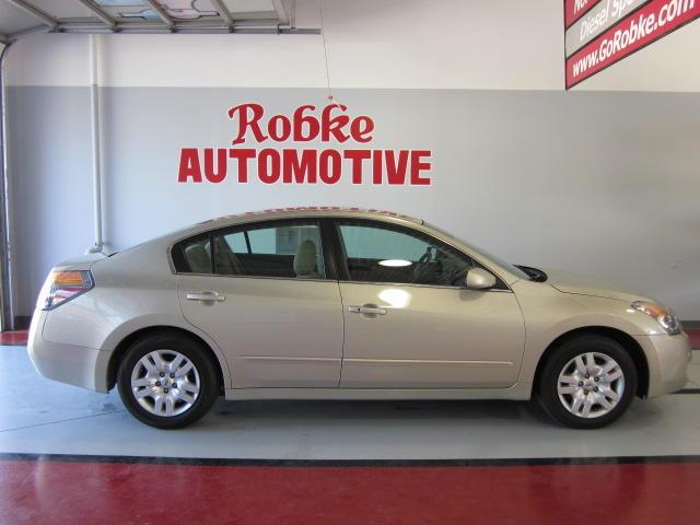 Nissan Altima 2009 photo 2