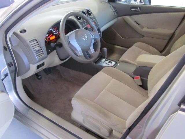 Nissan Altima 2009 photo 4