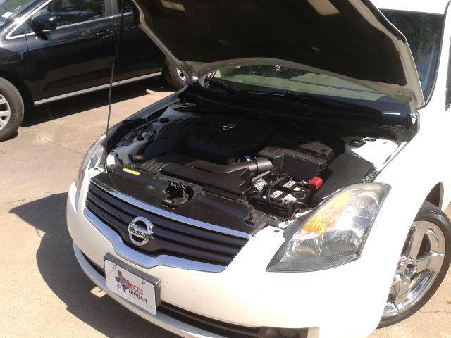 Nissan Altima 2009 photo 4