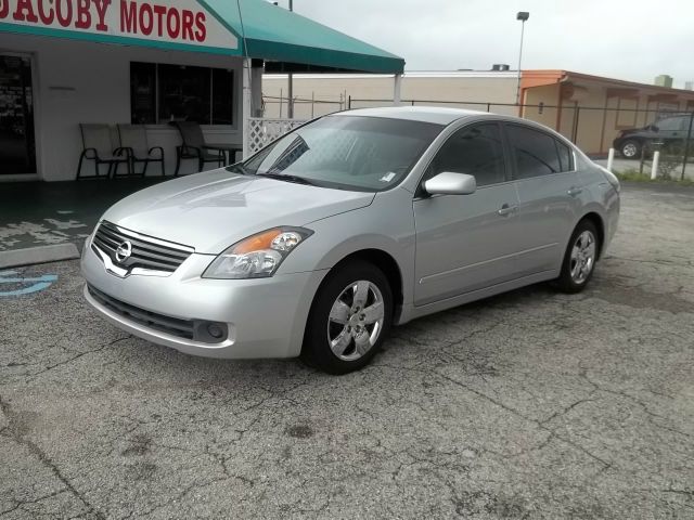 Nissan Altima 2009 photo 1