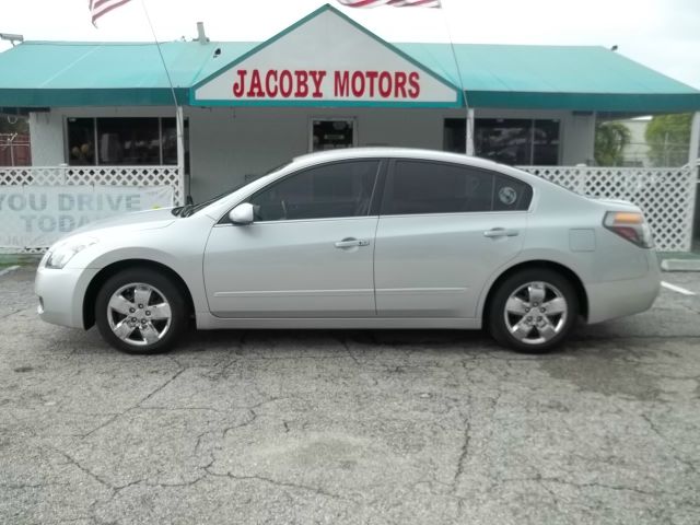 Nissan Altima 2009 photo 2