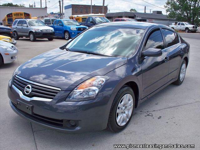 Nissan Altima 2009 photo 1