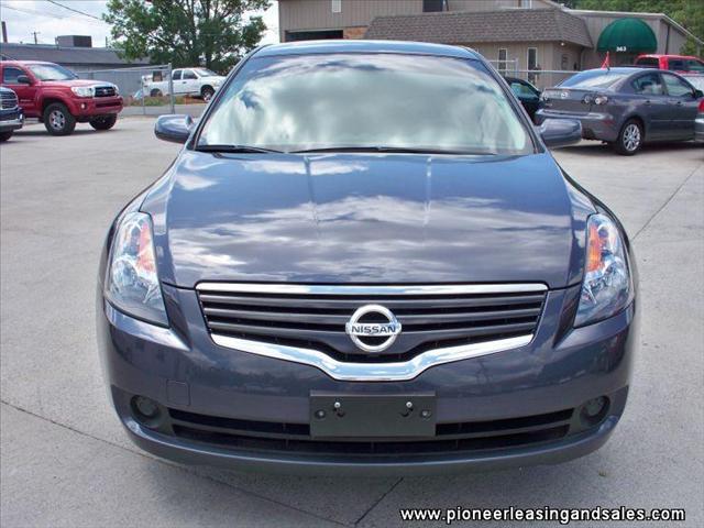 Nissan Altima 2009 photo 2