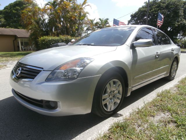 Nissan Altima 2009 photo 2