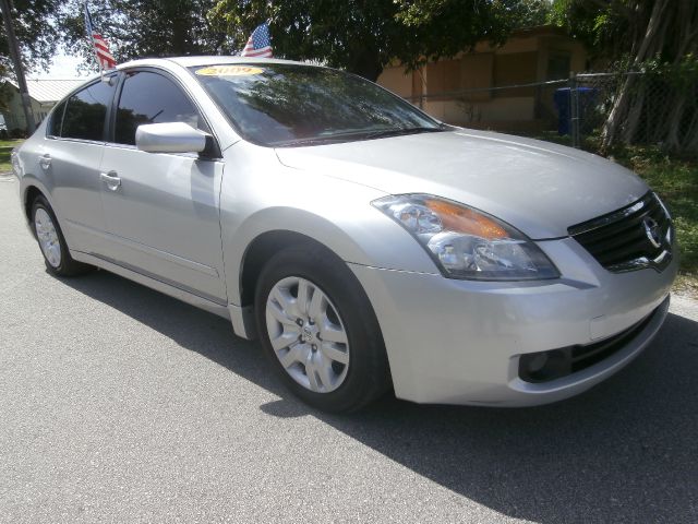 Nissan Altima 2009 photo 4