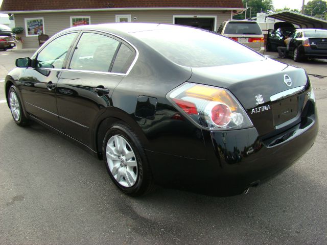 Nissan Altima 2009 photo 4