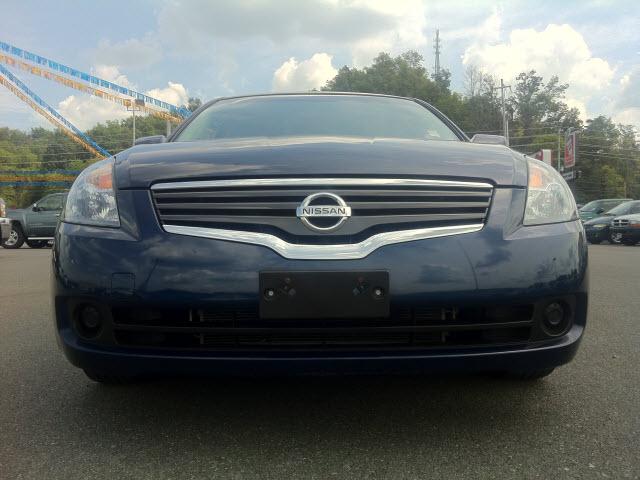 Nissan Altima 2009 photo 1