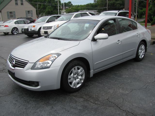 Nissan Altima 2009 photo 2