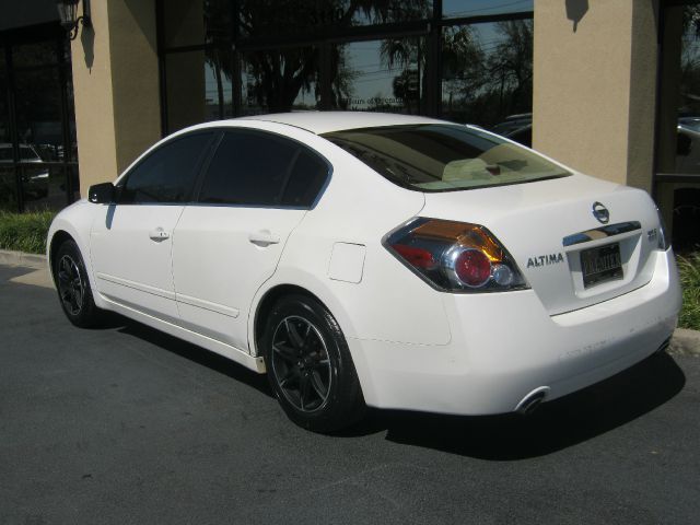 Nissan Altima 2009 photo 2