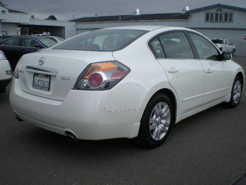 Nissan Altima 2009 photo 1