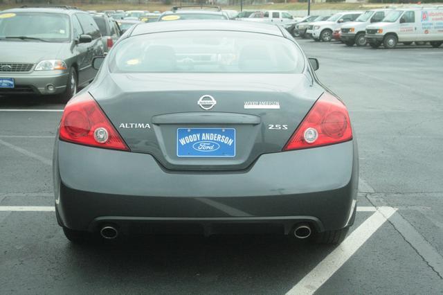 Nissan Altima 2009 photo 4