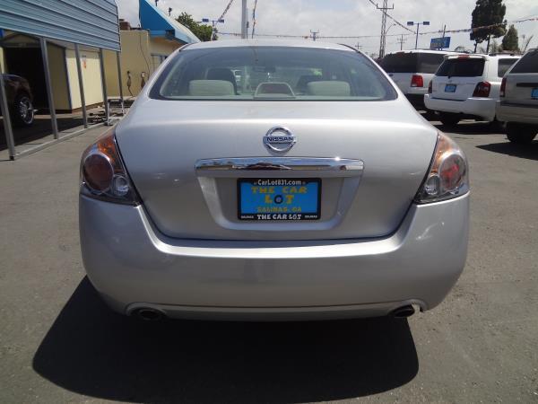 Nissan Altima 2009 photo 1