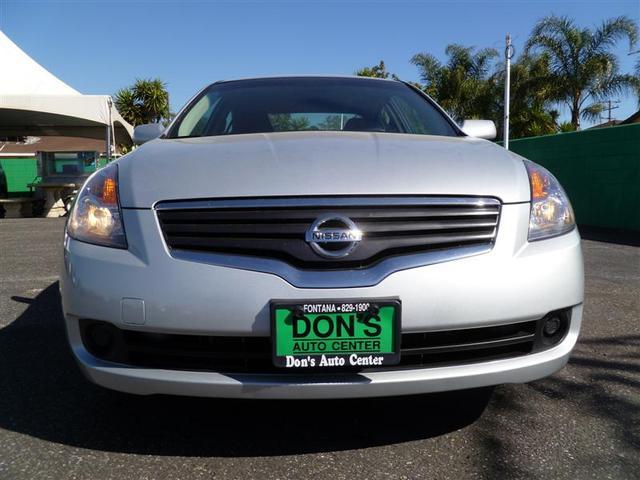 Nissan Altima 2009 photo 1