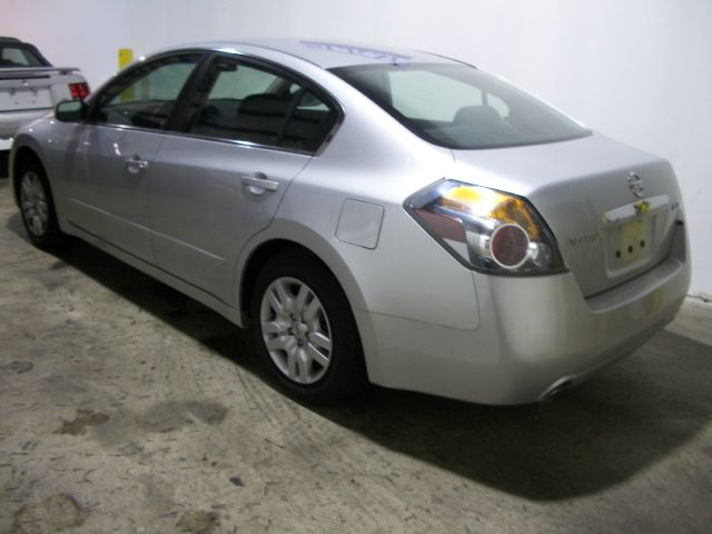 Nissan Altima 2009 photo 3