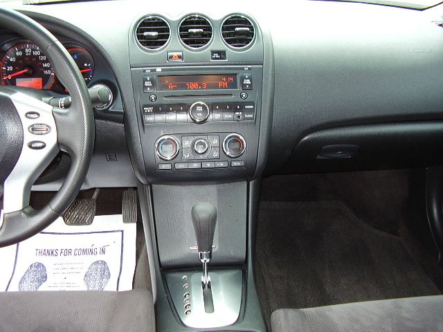 Nissan Altima 2009 photo 6