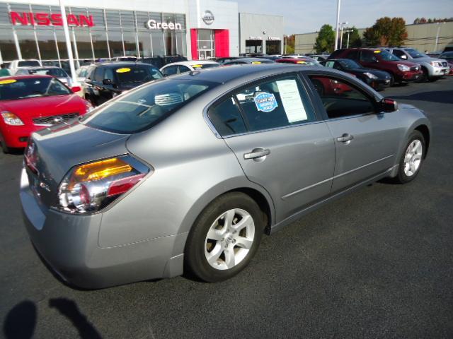 Nissan Altima 2009 photo 2