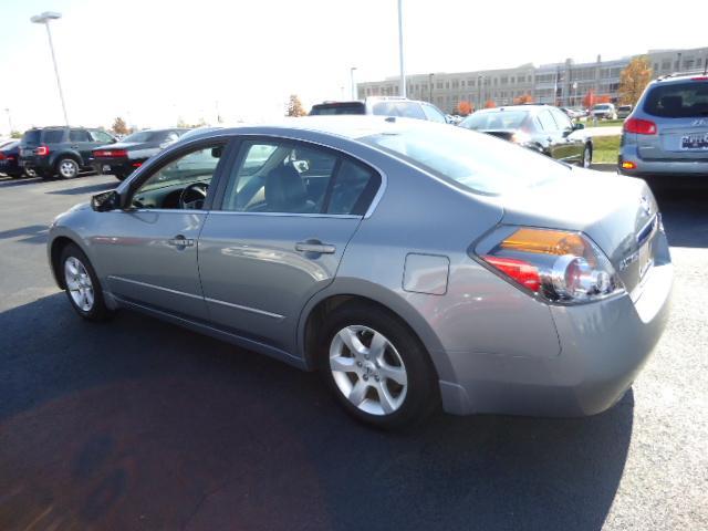 Nissan Altima 2009 photo 4