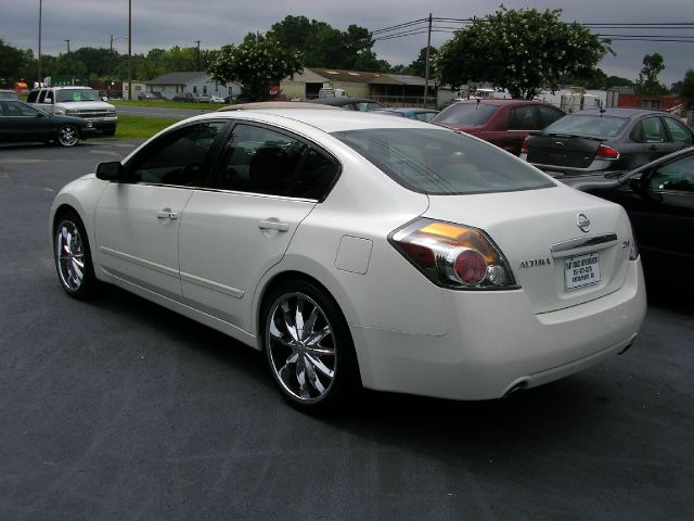 Nissan Altima 2009 photo 4