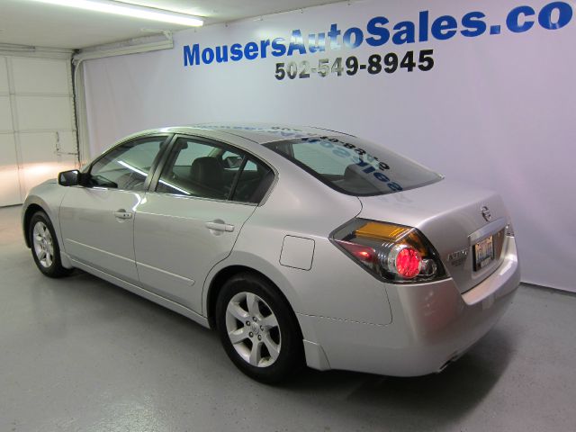 Nissan Altima 2009 photo 2