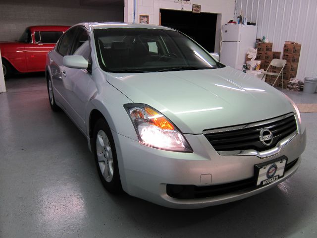 Nissan Altima 2009 photo 4