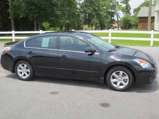 Nissan Altima 2009 photo 4