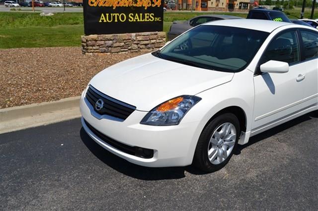 Nissan Altima 2009 photo 18