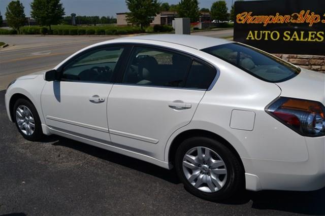 Nissan Altima 2009 photo 5