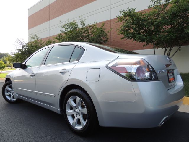 Nissan Altima 2009 photo 1