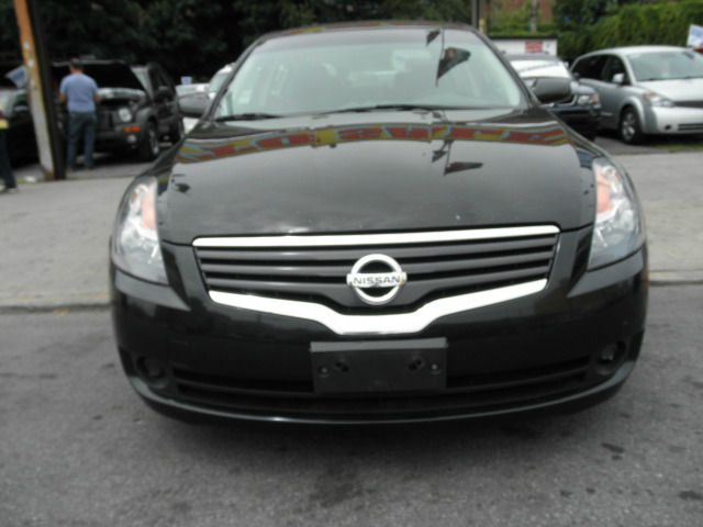 Nissan Altima 2009 photo 1