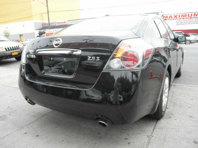 Nissan Altima 2009 photo 2