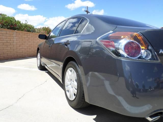 Nissan Altima 2009 photo 2