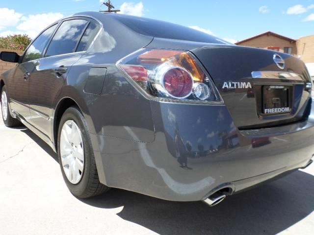 Nissan Altima 2009 photo 3