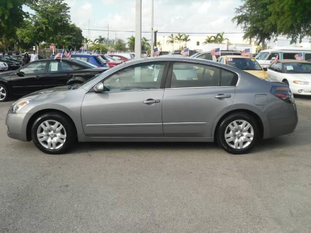 Nissan Altima 2009 photo 1