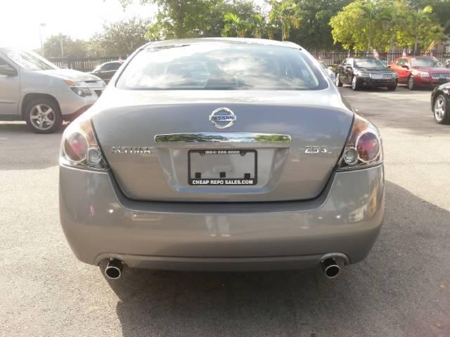 Nissan Altima 2009 photo 3