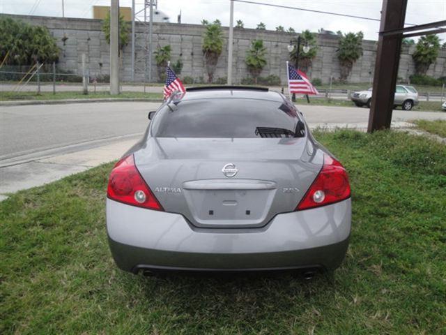 Nissan Altima 2009 photo 4