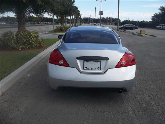 Nissan Altima 2009 photo 1