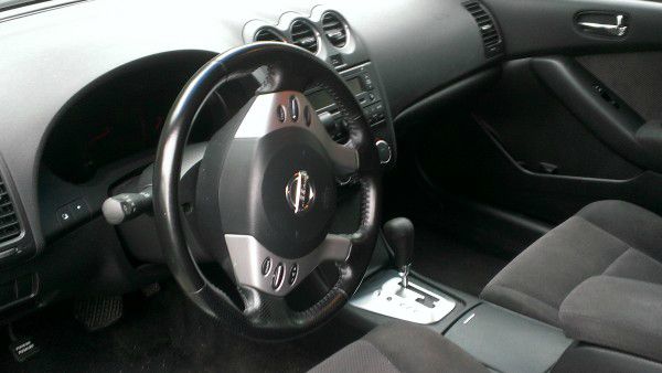 Nissan Altima 2009 photo 1