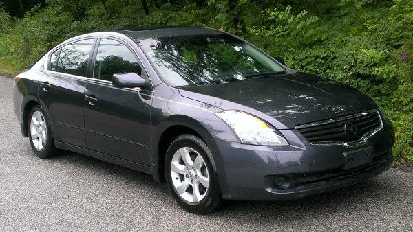 Nissan Altima 2009 photo 2