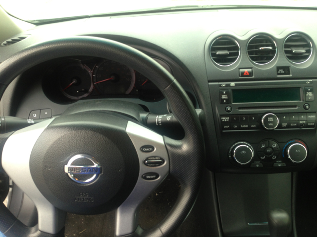 Nissan Altima 2009 photo 1