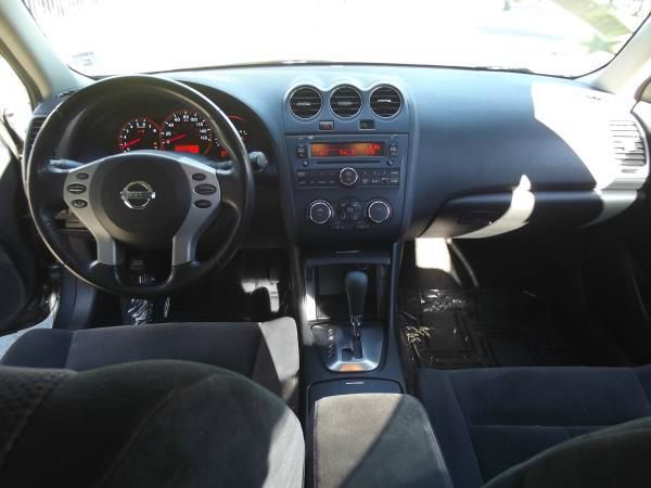 Nissan Altima 2009 photo 3