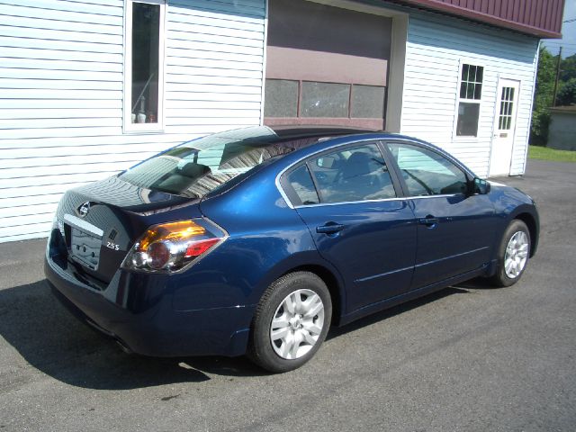 Nissan Altima 2009 photo 2