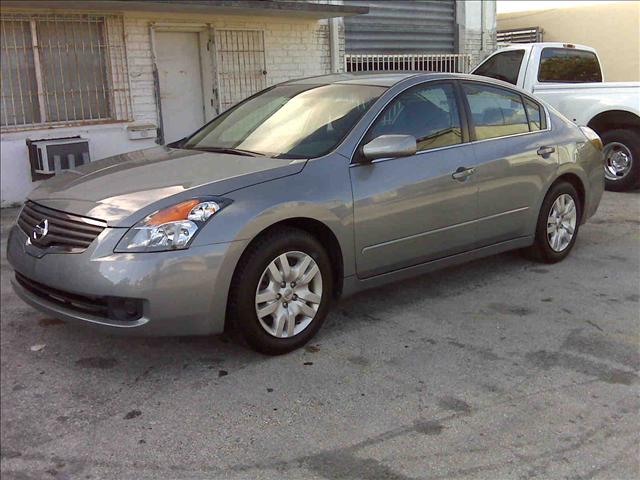 Nissan Altima X Sedan